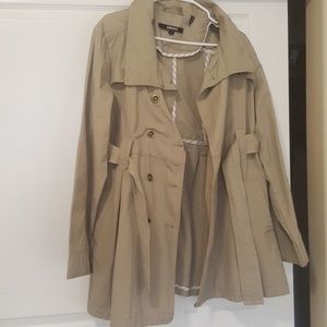DKNY- JACKET LIGHT beige and is blazer like